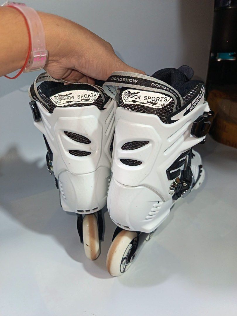 ROADSHOW RX5S Inline Skates EUR 37 White (Category: Skates, Rollerblades & Scooters) located in Baguio. Submitted by beygyuu (Listing ID 1454402592, Image 3). Description: - ROADSHOW RX5S inline skates - Color: White - Size: EUR 37 - Features: Sturdy build, smooth-rolling wheels, secure lace and buckle closures - Ideal for: Cruising and learning new tricks - Ready for your next skate session! -6k po original price niyan.
