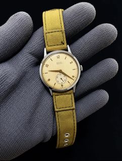 (Category: ) located in . Submitted by fitribrandedwatches (Listing ID 1454499055, Image 1). Description: .