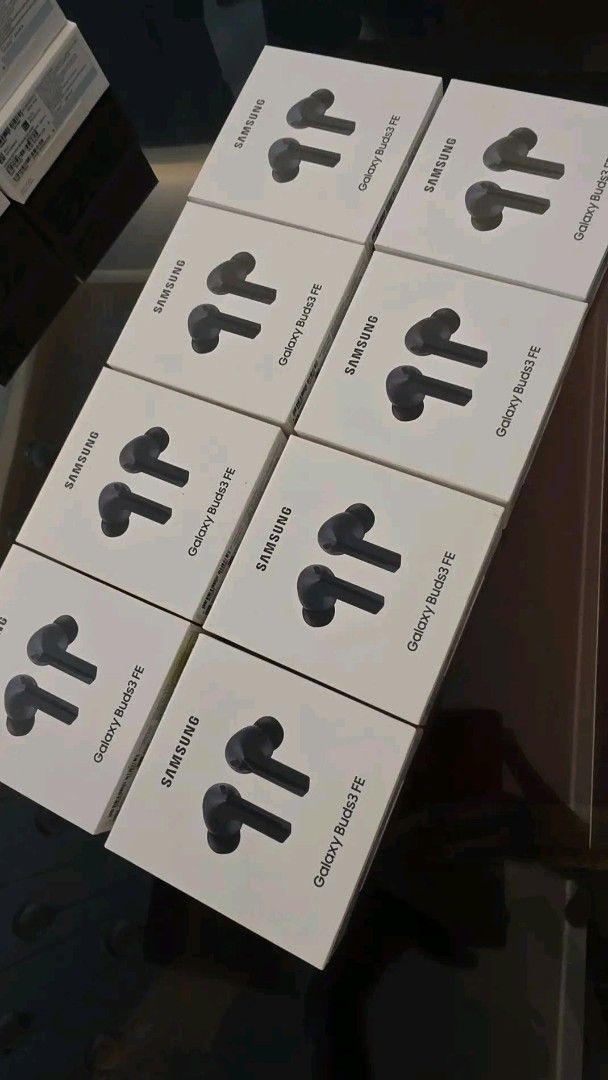 Samsung Galaxy Buds3 FE Wireless Earbuds (Category: Earphones) located in Manila. Submitted by yhinyhang (Listing ID 1454536816, Image 1). Description: 50 percent off!!! Samsung Galaxy Buds 3 fe brandnew sealed from samsung! 6990 srp bnew selling 3490 php nlng. Last 7pcs only - Brand New Samsung Galaxy Buds3 FE - Comes in Original Packaging - Excellent Sound Quality - Comfortable and Secure Fit - Ideal for Music and Calls - Perfect for On-the-Go 