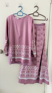(Category: ) located in . Submitted by relovecloset.com (Listing ID 1454403015, Image 1). Description: .