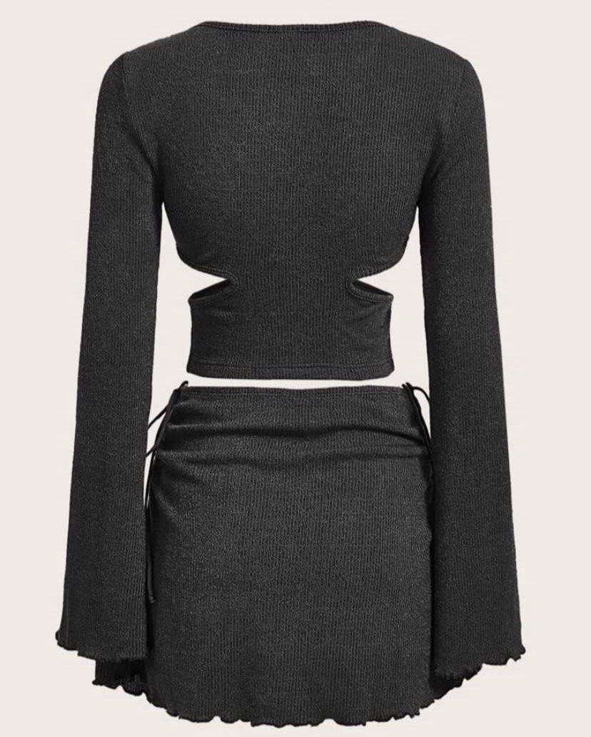 [Shein] Black cutout coordinates (Category: Sets or Coordinates) located in Makati City. Submitted by cocoreluv (Listing ID 1454553711, Image 2). Description: Makati.