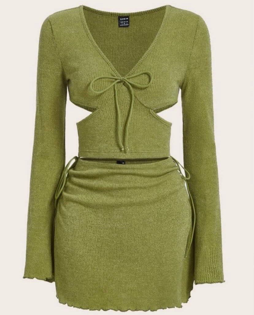 [Shein] Green cutout coordinates (Category: Sets or Coordinates) located in Makati City. Submitted by cocoreluv (Listing ID 1454553661, Image 1). Description: Makati.