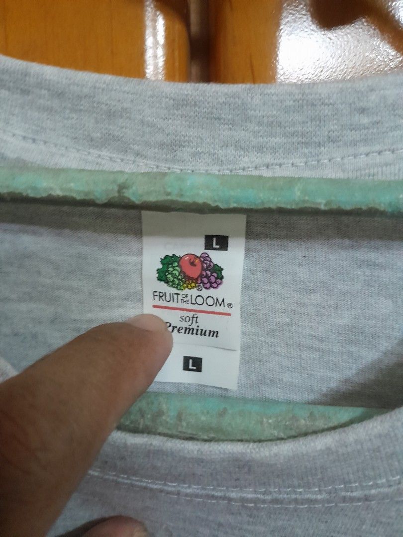 Silverchair Freakshow t-shirt (Category: Tshirts & Polo Shirts ) located in Muntinlupa City. Submitted by elmsz (Listing ID 1454538566, Image 3). Description: Silk screen printed. W-22 L-29. Large on tag.FOTL shirt. Lalamove pickup pwede basta ikaw magbook. J and T shipping pwede din. Gcash..