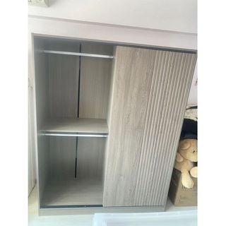 (Category: ) located in . Submitted by furnituredesign (Listing ID 1454378112, Image 1). Description: .