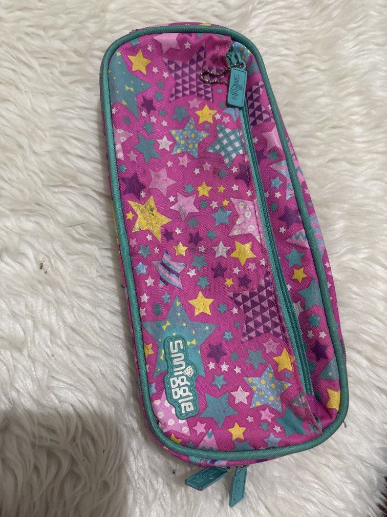 Smiggle pencil case (Category: Stationery & School Supplies) located in Manila. Submitted by vintageaccessories (Listing ID 1454515790, Image 2). Description: Needs cleaning Preloved.