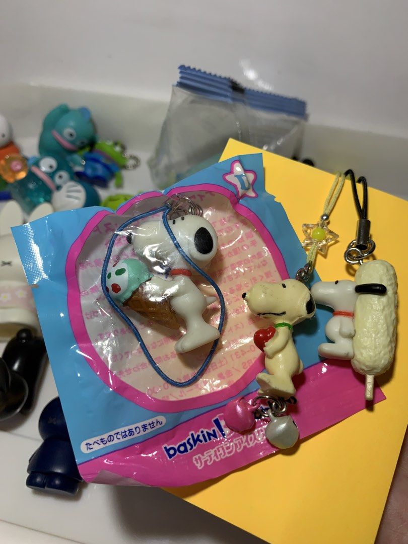 Snoopy Baskin Robbins phone charm keychain (Category: Character Goods) located in Rizal. Submitted by heypapermoon (Listing ID 1448527064, Image 1). Description: Snoopy phone charm keychain - Without plastic: 100.00 each - Baskin Robbins (sealed): 150.00 Never been used Manage your expectation RFS: declutter Message me here for any question regarding the item.