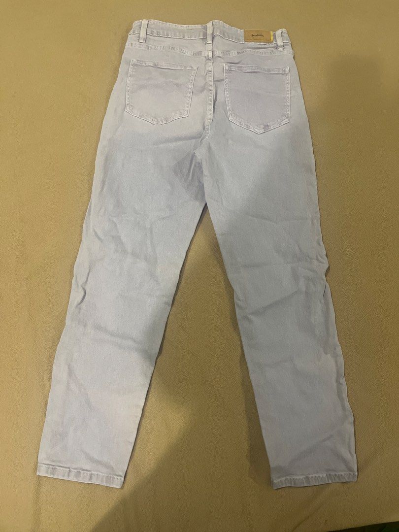 Stradivarius Mom Slim Jeans Light Purple Size UK 14 (Category: Jeans) located in Pasig City. Submitted by kakerts (Listing ID 1454532607, Image 3). Description: - Brand: Stradivarius - Color: Light Purple - Style: Mom Slim Jeans - Size: UK 14 / EUR 42 - Fit: Straight Leg - Features: Classic 5-pocket styling, Button and zip fly closure - Origin: Made in Bangladesh - Occasion: Great for casual wear.