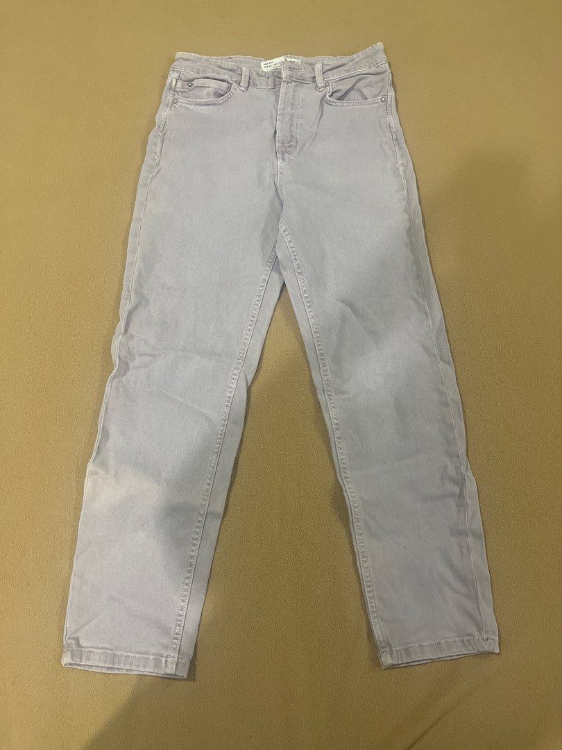 Stradivarius Mom Slim Jeans Light Purple Size UK 14 (Category: Jeans) located in Pasig City. Submitted by kakerts (Listing ID 1454532607, Image 1). Description: - Brand: Stradivarius - Color: Light Purple - Style: Mom Slim Jeans - Size: UK 14 / EUR 42 - Fit: Straight Leg - Features: Classic 5-pocket styling, Button and zip fly closure - Origin: Made in Bangladesh - Occasion: Great for casual wear.