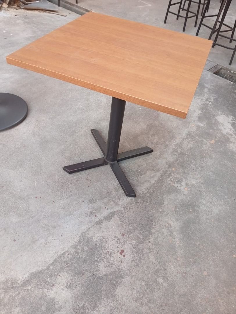 Table (Category: Tables & Sets) located in Petaling Jaya. Submitted by nm016648427690 (Listing ID 1454532229, Image 2). Description: Pub Table Size: W,70.cm,L,70.cm,H,74.cm RM-130 Code :PT-050 Stock Available : 1 Condition : Goods ** (ABOVE PRICE DOES NOT INCLUDE DELIVERY & INSTALLATION) ** We are specialist in BUY or SELL New/Used Home Furniture or Office Equipment [ Perabot Kita Furniture ] Address: L1-03 times 89 Jalan 8A/133, Taman Sri Sentos