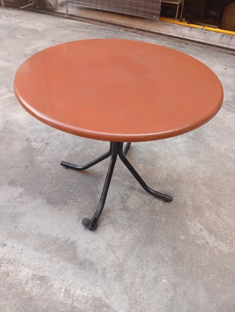 Table (Category: Tables & Sets) located in Petaling Jaya. Submitted by nm016648427690 (Listing ID 1454532399, Image 1). Description: Table Size: W,90.cm,H,76.cm RM-130 Code :T-059 Stock Available : 1 Condition : Goods ** (ABOVE PRICE DOES NOT INCLUDE DELIVERY & INSTALLATION) ** We are specialist in BUY or SELL New/Used Home Furniture or Office Equipment [ Perabot Kita Furniture ] Address: L1-03 times 89 Jalan 8A/133, Taman Sri Sentosa, 58000,kual