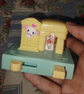 (Category: ) located in . Submitted by daintypeach (Listing ID 1454422517, Image 1). Description: .