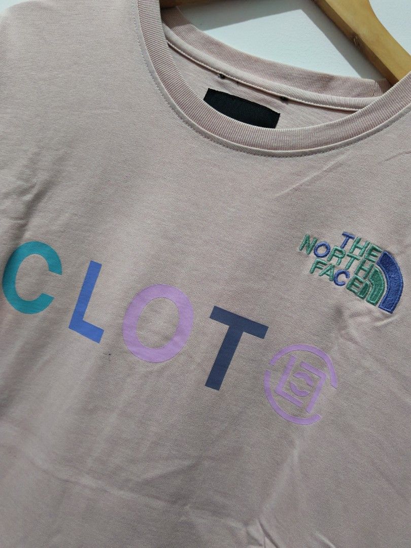 The North Face x CLOT (Category: Tshirts & Polo Shirts ) located in Taguig. Submitted by wethrifting2021 (Listing ID 1454395839, Image 3). Description: Item: The North Face x Clot collaboration🔥 ‎Size: The North Face x Clot (XS/S) ‎Width: 20.5 ‎Length: 27 ‎Condition: Excellent ‎Issue: None SWIPE MORE DETAILS. DM to purchase 📩.