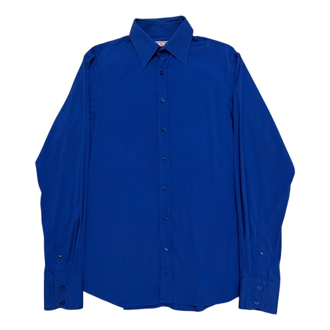 THOMAS PINK BUTTON UP LONGSLEEVES SHIRT (Category: Formal Shirts) located in Dinalupihan. Submitted by aizzeestuffs (Listing ID 1454474643, Image 1). Description: Length:28.5" Width:19" Shoulder:17.5" Sleeves:26.5" Color may vary due to lighting. Pm for more Details. Old Money Luxury Designer..
