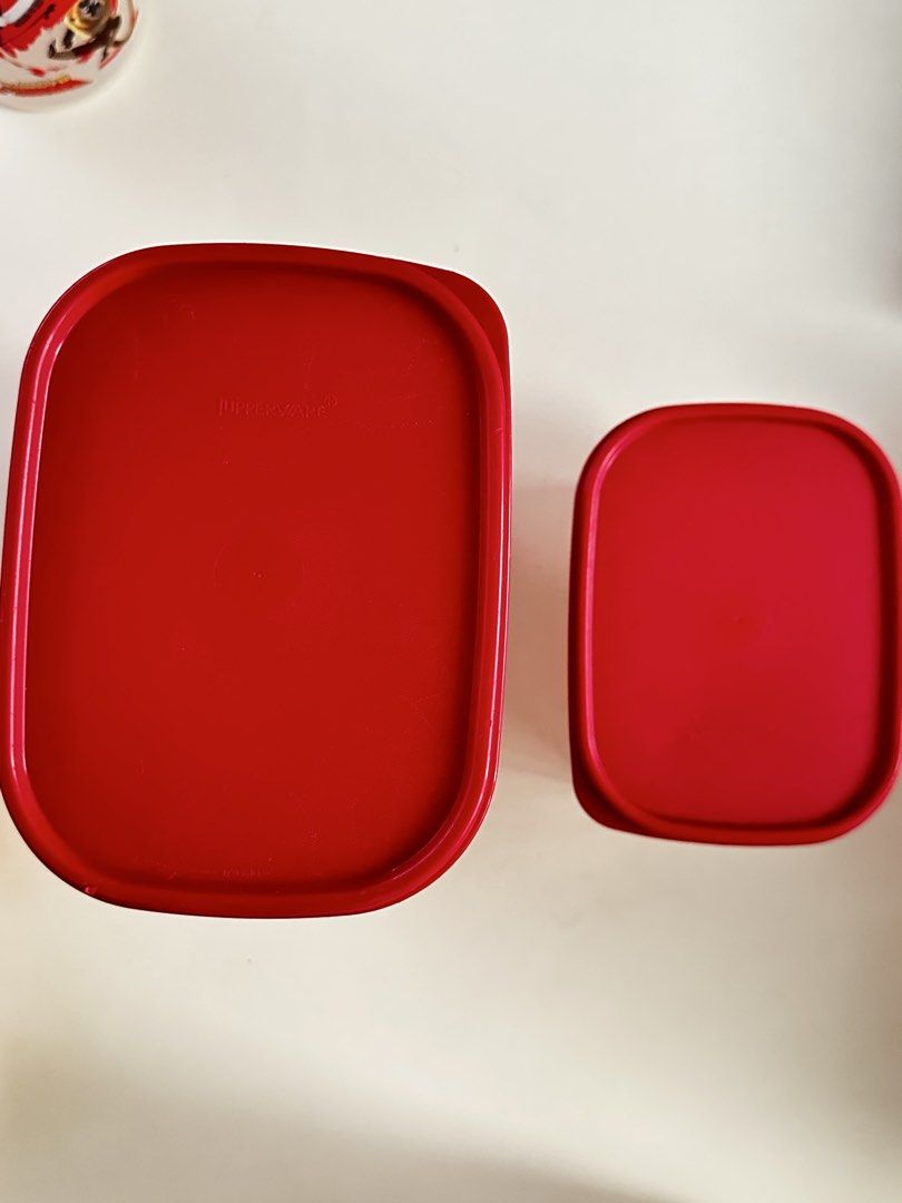 Tupperware (Category: Food Organisation & Storage) located in Singapore. Submitted by caisushan (Listing ID 1454377280, Image 2). Description: Sell as 6 set.