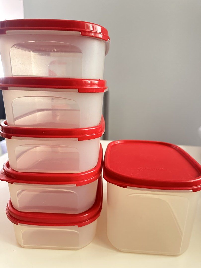 Tupperware (Category: Food Organisation & Storage) located in Singapore. Submitted by caisushan (Listing ID 1454377280, Image 1). Description: Sell as 6 set.