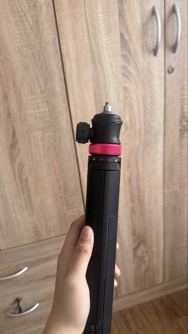Ulanzi tripod (Category: Tripods & Monopods) located in Santa Rosa. Submitted by stealbydiva (Listing ID 1454387025, Image 2). Description: - doesn’t come with the phone mount ! as is tripod! - negotiable - mop: maribank, gotyme, bpi - mod: j&t.