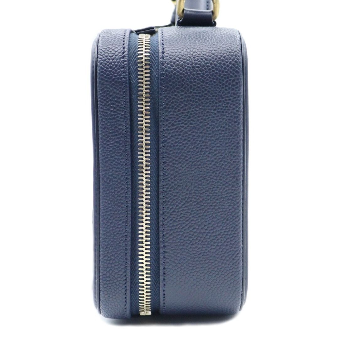 Vanity Case (Category: Bags & Wallets) located in Kuala Lumpur. Submitted by komehyo_malaysia (Listing ID 1454472715, Image 3). Description: 2000000032931 Komehyo Sunway Velocity This platform is used to update and showcase our latest items. As these items are also available for sale in our boutique, they may be sold at any time. For detailed information and stock availability confirmation, please reach us directly via WA. More item here 👉[Exter