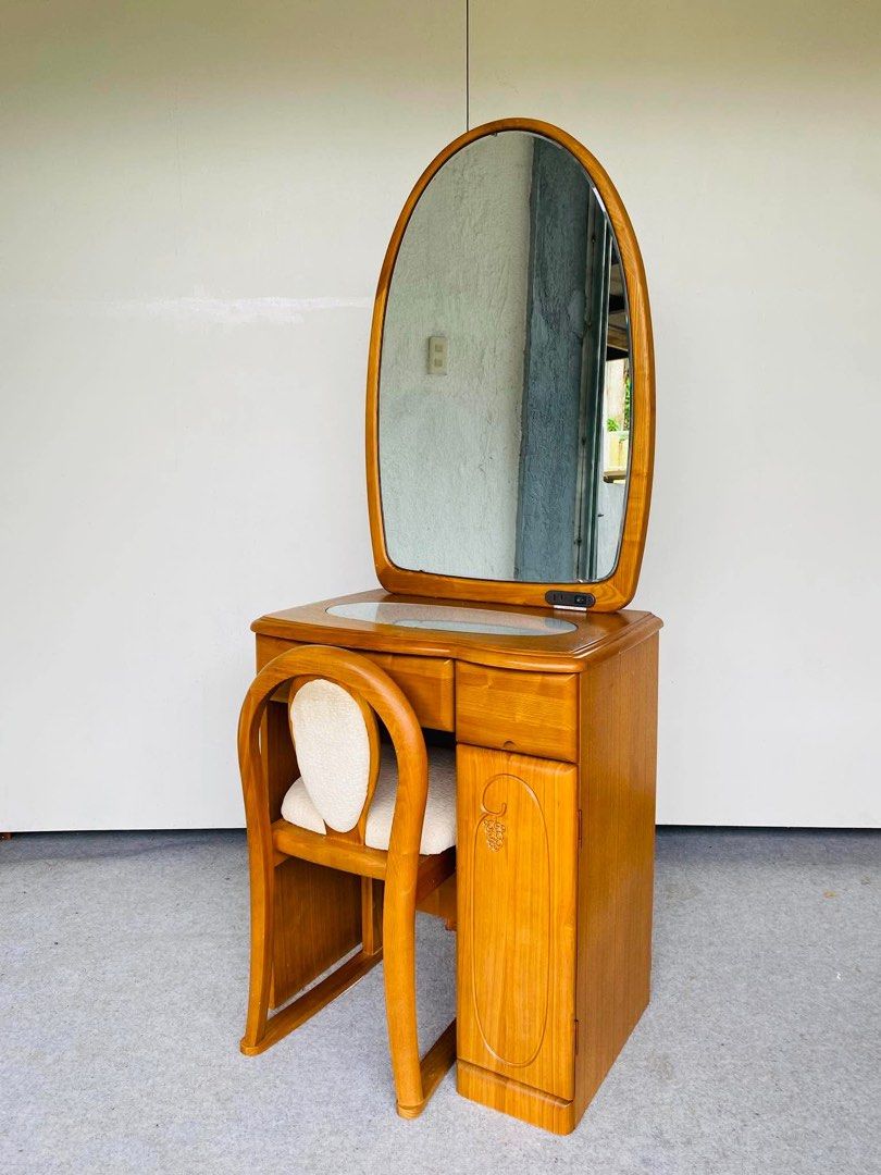 VANITY DRESSER (Category: Tables & Sets) located in Manila. Submitted by _chinixx (Listing ID 1454377287, Image 2). Description: "JAPAN SURPLUS" VANITY DRESSER SIZE: Table: 24L" x 15.5W" x 28-59.5H" inches Stool: 14L" x 15W" x 17-27H" inches .
