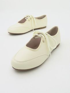 (Category: ) located in . Submitted by revivalcloset.co (Listing ID 1454430469, Image 1). Description: .