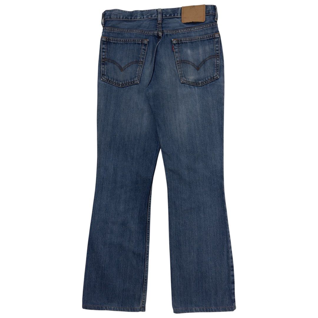 Vtg. Levis 517 Bootcut Jeans Pants (Category: Jeans) located in Dinalupihan. Submitted by brokencasket (Listing ID 1454483778, Image 2). Description: Vtg. Levis 517 Bootcut Jeans Pants Measurements on photo. Color may vary due lighting.