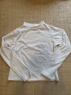 (Category: ) located in . Submitted by ls.closet (Listing ID 1454442013, Image 1). Description: .