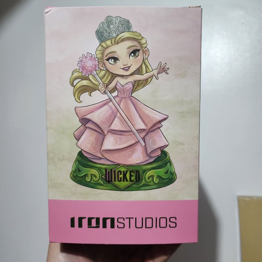 Wicked Glinda Mini Co. Figure (Category: Figurines & Statues) located in Pasig City. Submitted by t0_mato (Listing ID 1454484711, Image 3). Description: Wicked Glinda loc: Pasig.