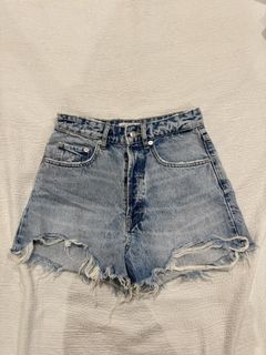 (Category: ) located in . Submitted by pinkyclothes1267 (Listing ID 1454468559, Image 1). Description: .