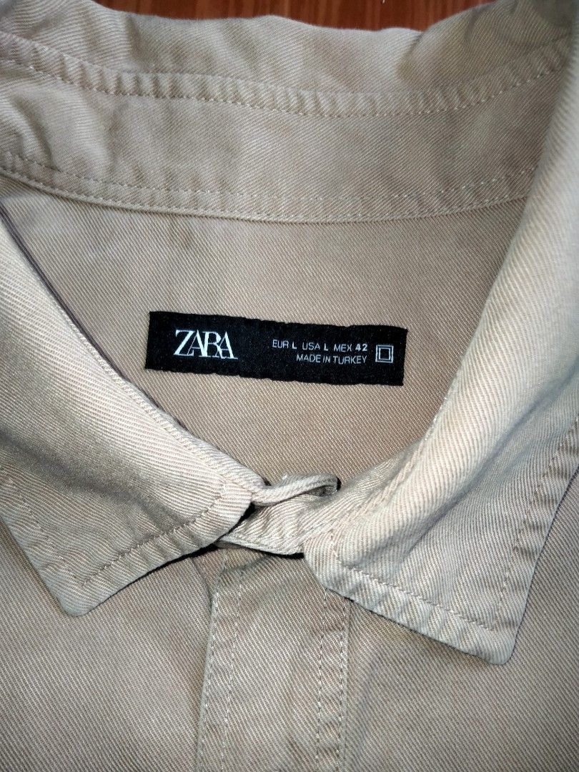 Zara Long Sleeve - For Men (Category: Activewear) located in Caloocan City. Submitted by blusky_general (Listing ID 1430075443, Image 3). Description: 31 inches long 22 inches width Made in Turkey .