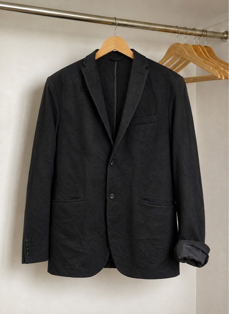 Zara Men Black Coat - XL (Category: Coats, Jackets and Outerwear) located in General Santos City (Dadiangas). Submitted by jzthrift (Listing ID 1454556949, Image 1). Description: .
