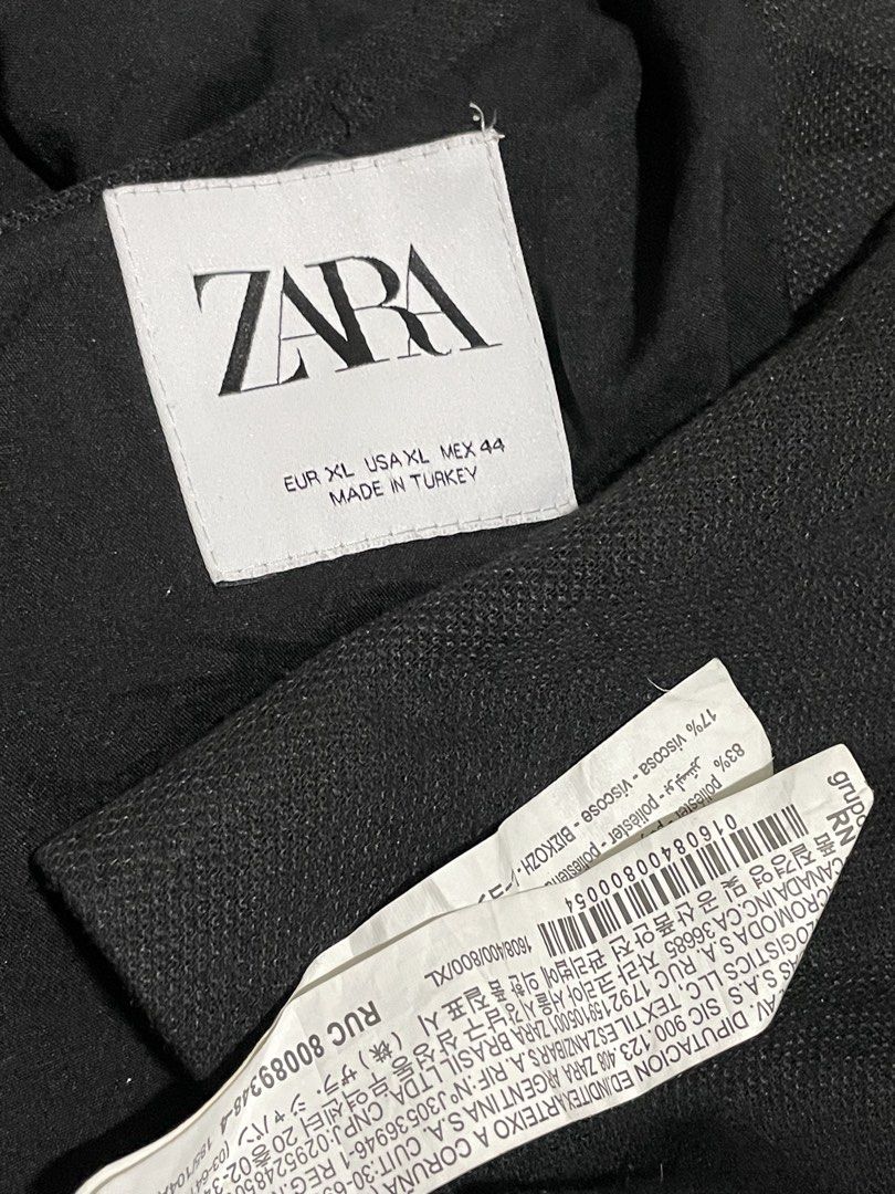 Zara Men Black Coat - XL (Category: Coats, Jackets and Outerwear) located in General Santos City (Dadiangas). Submitted by jzthrift (Listing ID 1454556949, Image 2). Description: .