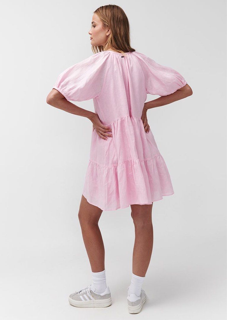 100% Linen Doll Dress Ghanda (Category: Dresses) located in Quezon City. Submitted by zara_haul (Listing ID 1454692729, Image 2). Description: There’s nothing like a good Spring dress to get you through! Our Frida Dress in Pristine Pink is a sweet little number, featuring a tiered button up silhouette, puffy cap sleeves and a dreamy fit . Pair with sneakers or sandals for the ultimate beach ‘fit! Puffy cap sleeves Mini length Tiered button up sil