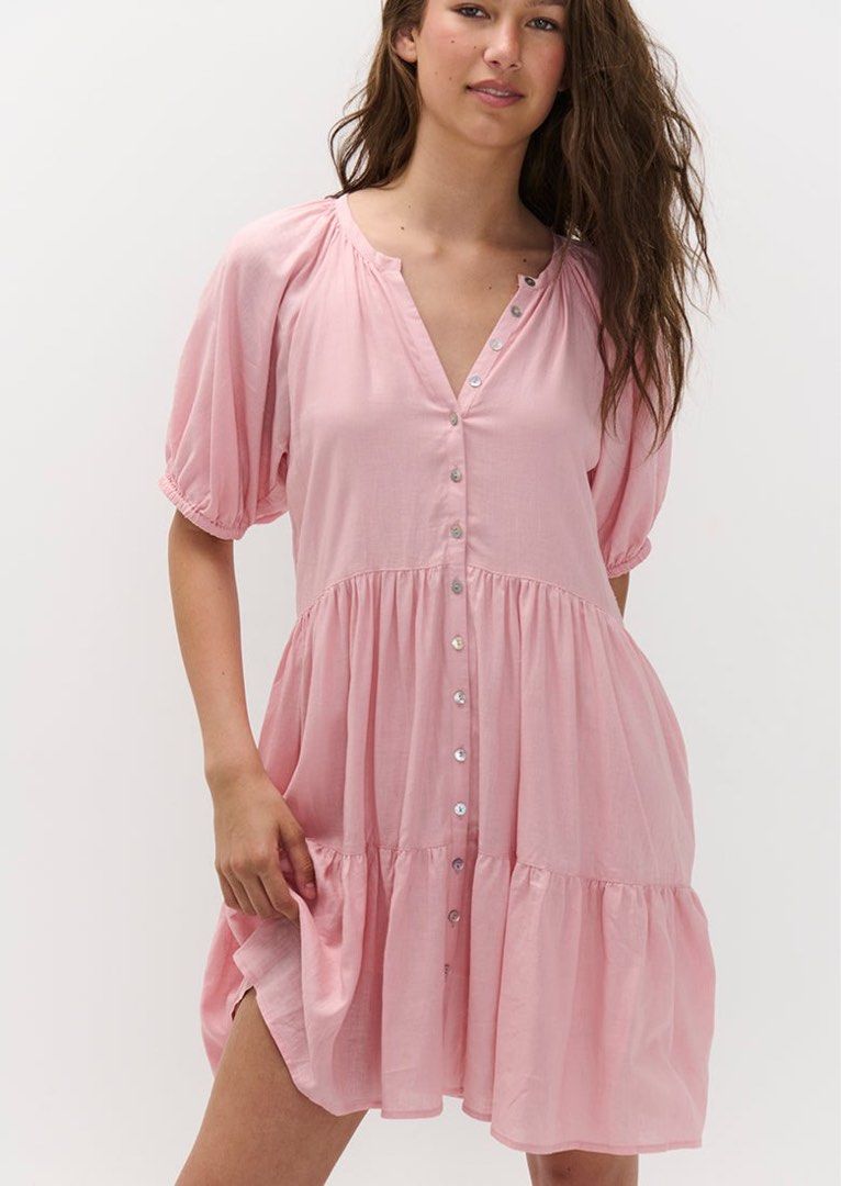 100% Linen Doll Dress Ghanda (Category: Dresses) located in Quezon City. Submitted by zara_haul (Listing ID 1454692729, Image 3). Description: There’s nothing like a good Spring dress to get you through! Our Frida Dress in Pristine Pink is a sweet little number, featuring a tiered button up silhouette, puffy cap sleeves and a dreamy fit . Pair with sneakers or sandals for the ultimate beach ‘fit! Puffy cap sleeves Mini length Tiered button up sil