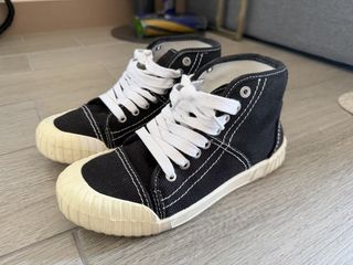 （分類：）位於 。 由 warranccw 提交（商品編號 1454696752，圖片 1）。簡介： 。