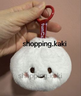 (Category: ) located in . Submitted by shopping.kaki (Listing ID 1454739125, Image 1). Description: .