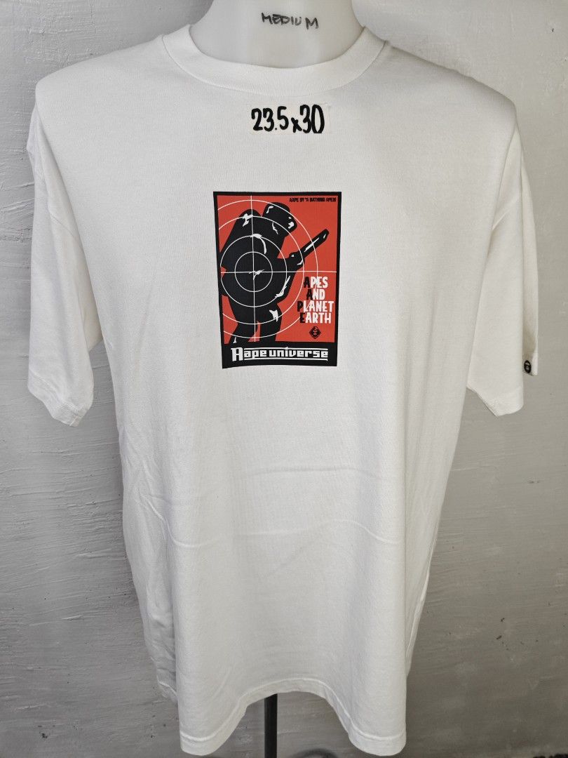 AAPE shirt (Category: Tshirts & Polo Shirts ) located in Rizal. Submitted by itsmecle0 (Listing ID 1454750957, Image 1). Description: Size:XL Width:23.5 in inches tape measurement Length:30 in inches tape measurement Color:White Color rate:9.8 Condition Rate:9m8 Issue:None Other details: Solid no issue print rubberized makapal makapal tela semi hard cotton.