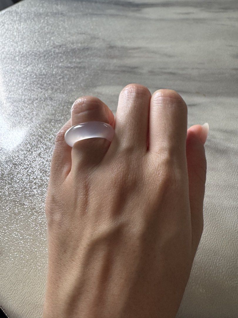 Agate translucent ring (Category: Rings) located in Singapore. Submitted by twirlalily (Listing ID 1454617656, Image 2). Description: Super pretty piece Size 9, inner diameter is 15mm Can pass of as jade .