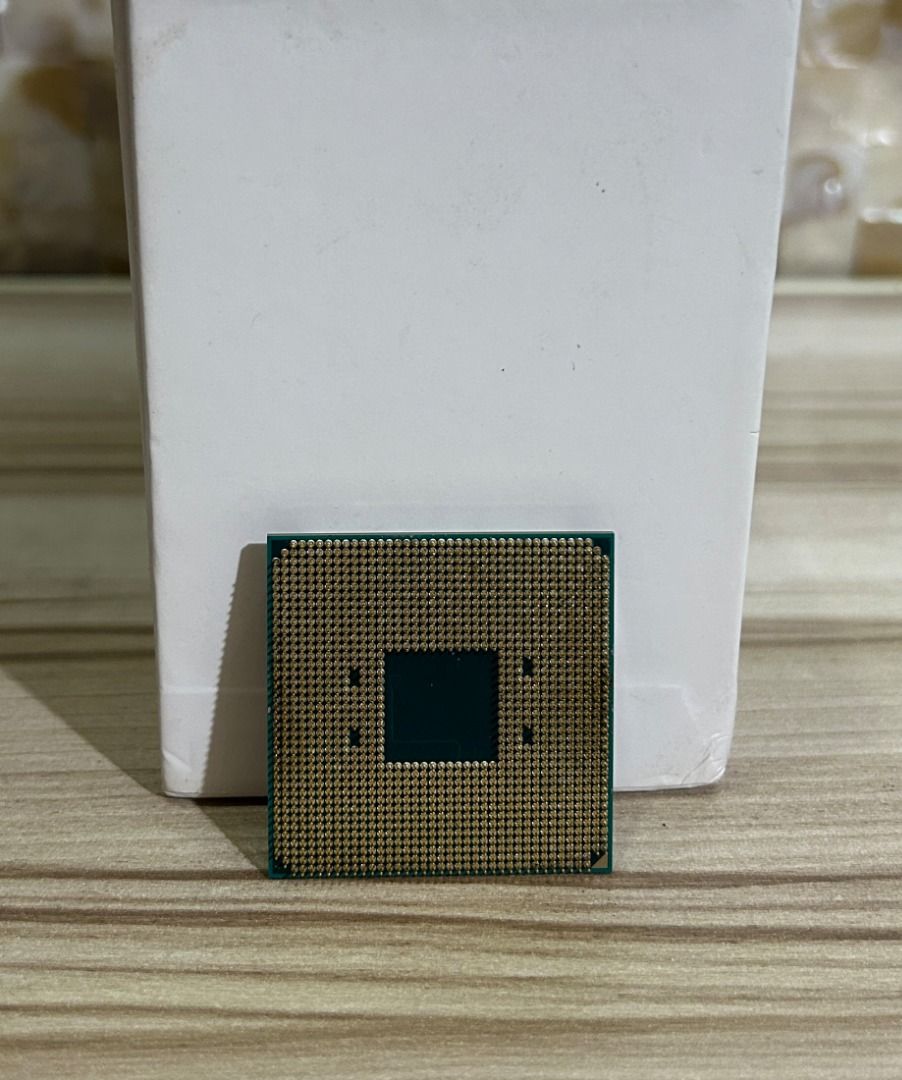 AMD Athlon 3000G AM4 Processor with Vega 3 Graphics | Working Tested (Category: Computer Parts) located in Caloocan City. Submitted by xaparreno (Listing ID 1454640045, Image 3). Description: AMD Athlon 3000G Processor ✅ AM4 Socket ✅ Radeon Vega 3 Graphics ✅ 2 Cores / 4 Threads ✅ Tested Working ✅ Good for Office PC ✅ Good for Basic Desktop Builds ✅Negotiable Inclusion: • Processor only Meetup/Test upon request. .