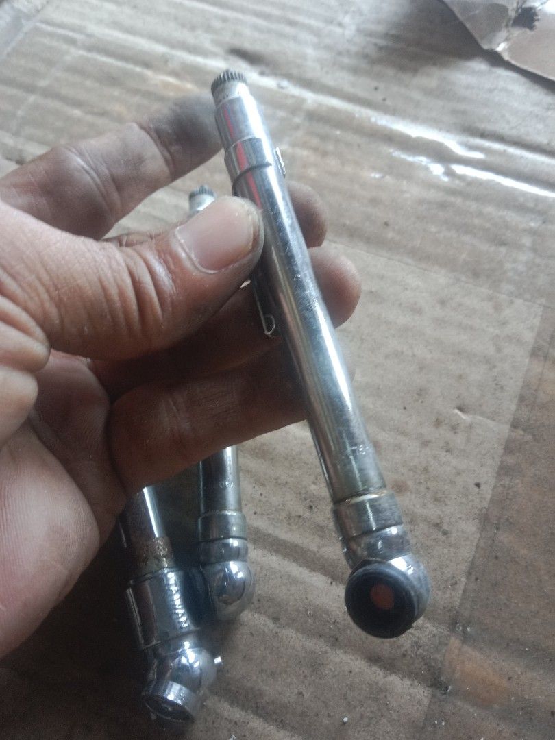 Antique tools (Category: Vintage Collectibles) located in Tawau. Submitted by nellydali (Listing ID 1454635994, Image 2). Description: minat chat 0109351625 harga untuk satu .
