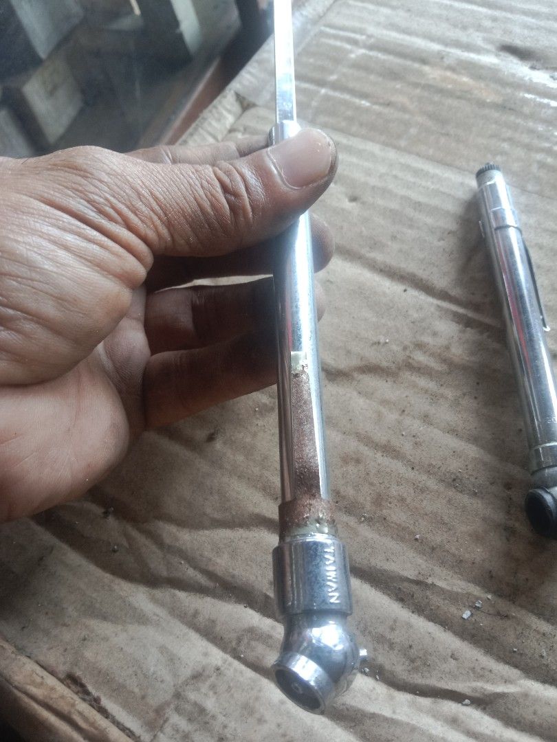 Antique tools (Category: Vintage Collectibles) located in Tawau. Submitted by nellydali (Listing ID 1454635994, Image 3). Description: minat chat 0109351625 harga untuk satu .