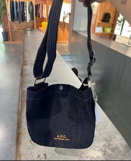 （分類：）位於 。 由 funsselling 提交（商品編號 1454578159，圖片 1）。簡介： 。
