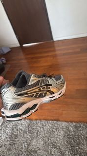 (Category: ) located in . Submitted by sneakervaultsg (Listing ID 1454598874, Image 1). Description: .