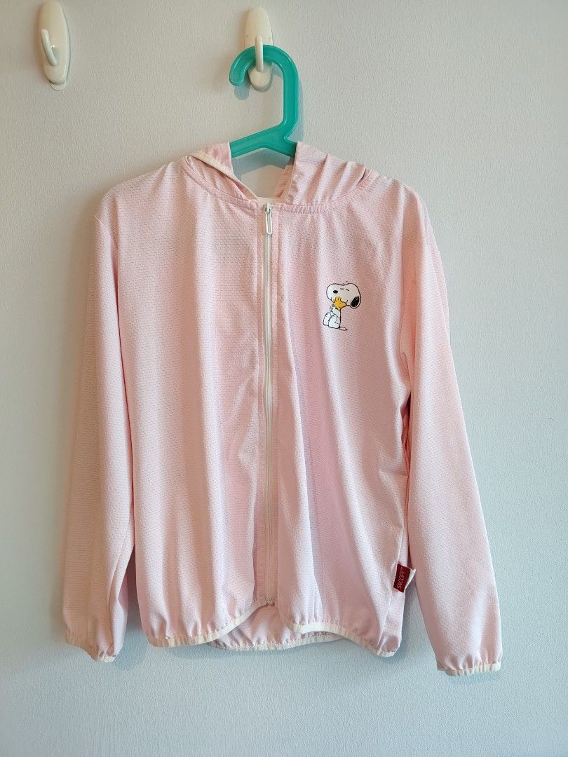 Assorted clothes (Category: Babies & Kids Fashion) located in Singapore. Submitted by flyfish02 (Listing ID 1454711428, Image 1). Description: - Snoopy jacket, size 130 - Uniqlo jacket,size 120 - White collar shirt, size 116-122cm - Baa baa sheepz muslin cloth, size 80x 100cm.