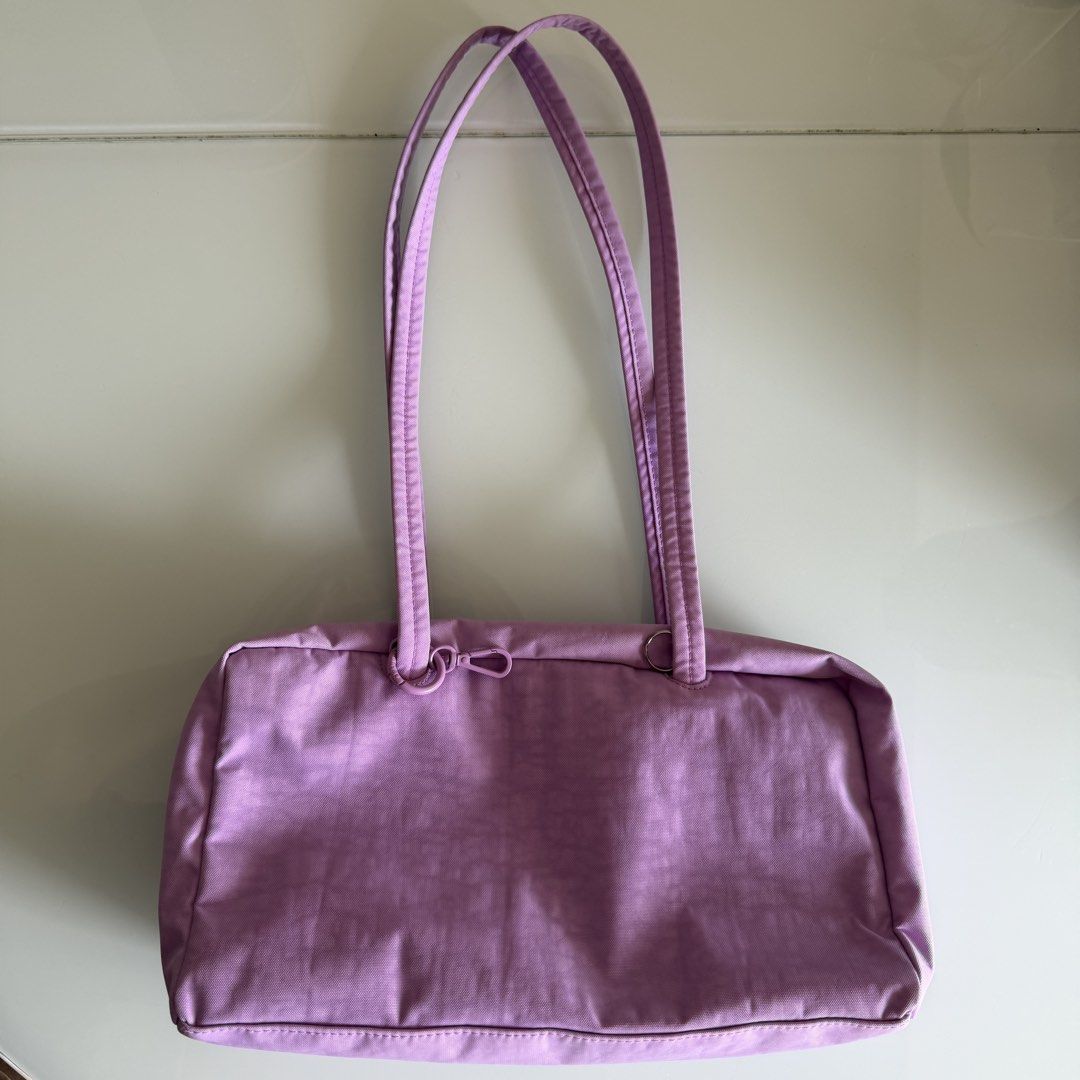 Baggu Nylon Bowler Bag in Rose (Category: Shoulder Bags) located in Quezon City. Submitted by joannajuix (Listing ID 1454566994, Image 1). Description: .