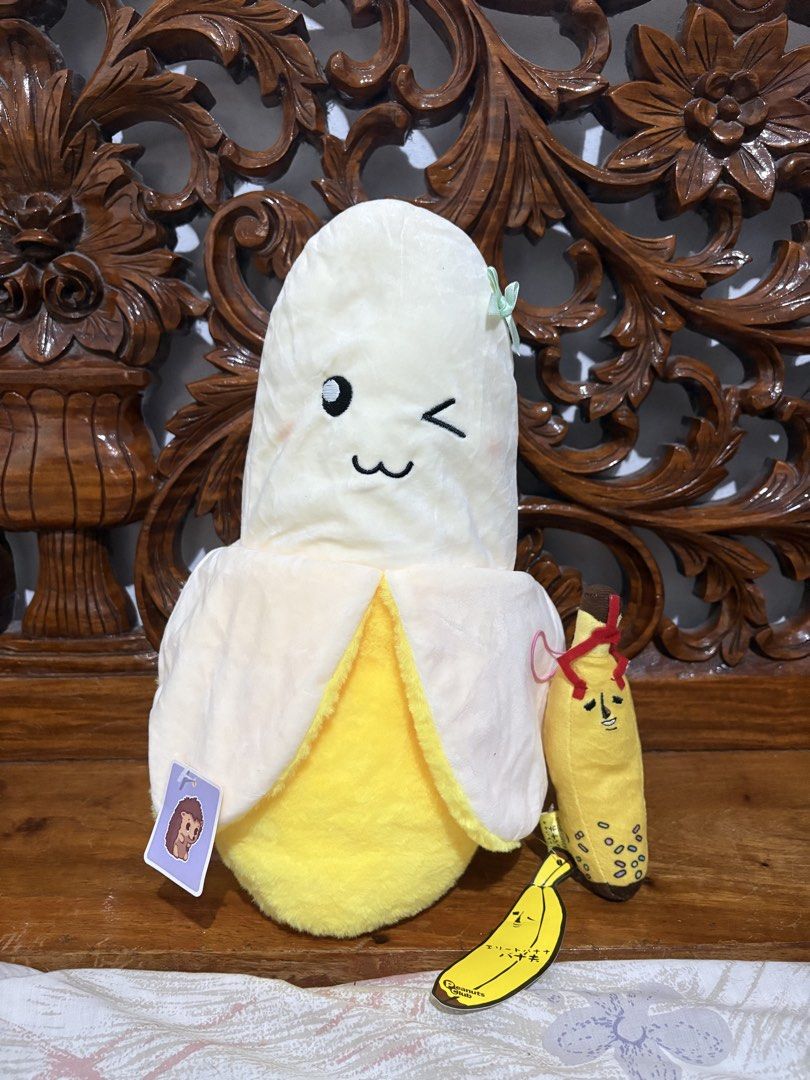 Banana Plush Toy Bundle (Category: Plushies & Soft Toys) located in Quezon City. Submitted by rxyel (Listing ID 1454690200, Image 1). Description: Brand new with paper tag.