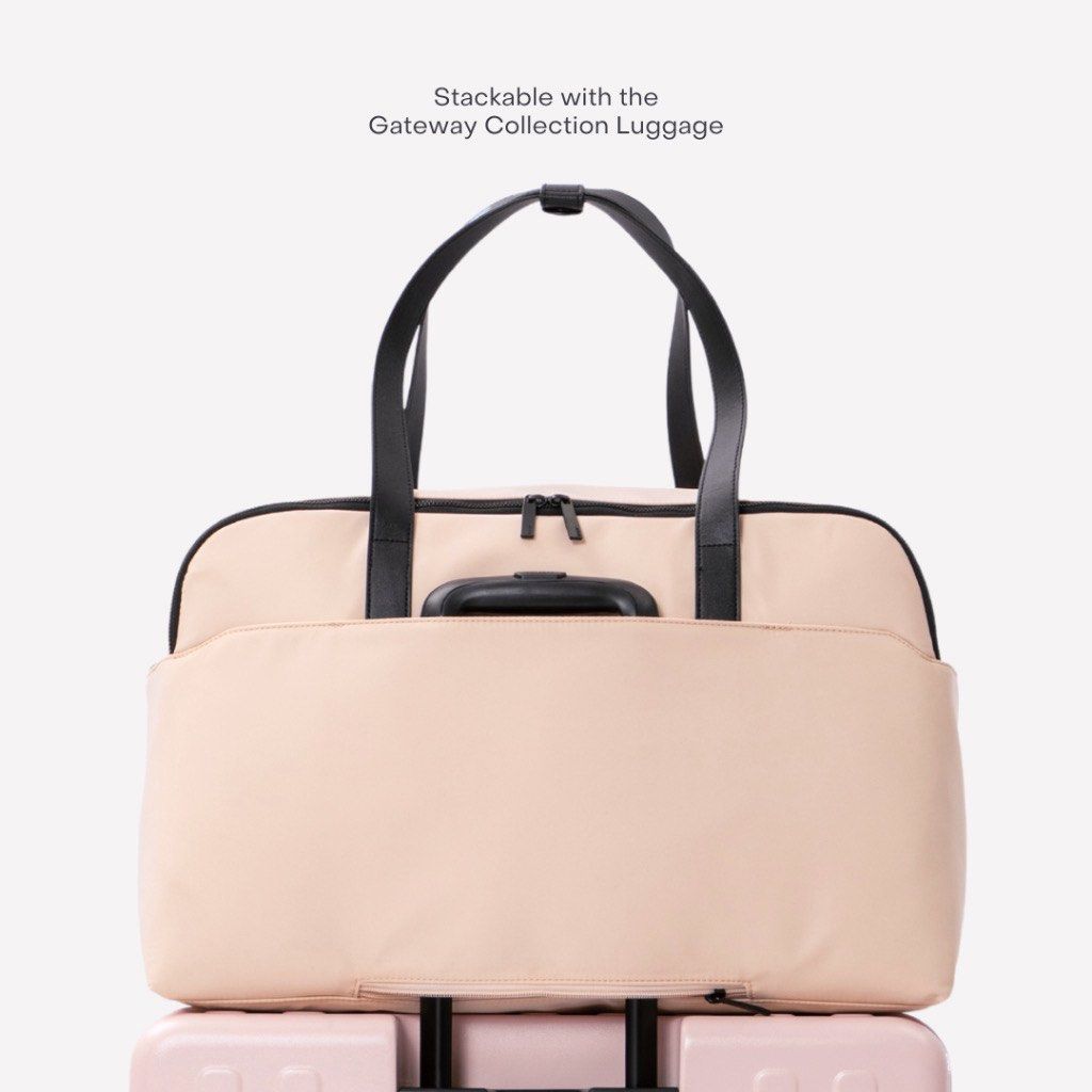 Bash Pink/Sakura Mini Weekender Travelling Bag (Category: Shoulder Bags) located in Bulacan. Submitted by sum1scloset (Listing ID 1454571354, Image 2). Description: SERIOUS BUSINESS ONLY, PLEASE. THOSE WHO WILL WASTE MY TIME WILL BE BLOCKED. closet clean-up to create space for a more sustainable lifestyle 💟 • only used less than five times. guaranteed in great condition • doesn’t come with a pouch. i misplaced it • all items are well taken care 