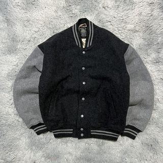 (Category: ) located in . Submitted by itsvintageclothing (Listing ID 1454698043, Image 1). Description: .