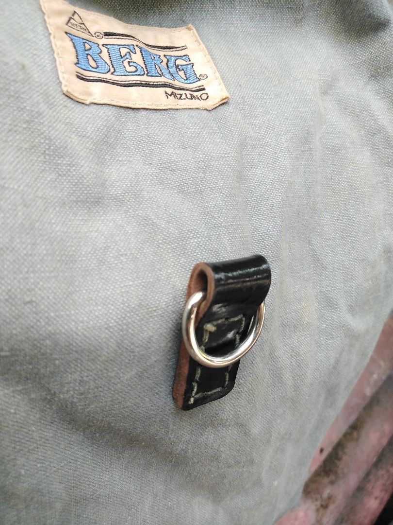 BERG (Category: Backpacks) located in General Santos City (Dadiangas). Submitted by evolveorrepeat (Listing ID 1454585933, Image 3). Description: Vtg Berg mizuno rucksack backpack Details posted dm to purchase!.