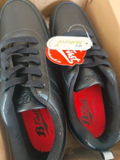 (Category: ) located in . Submitted by fkshoeaholic (Listing ID 1454639104, Image 1). Description: .