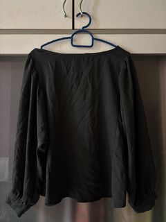 (Category: ) located in . Submitted by esbcloset (Listing ID 1454653681, Image 1). Description: .