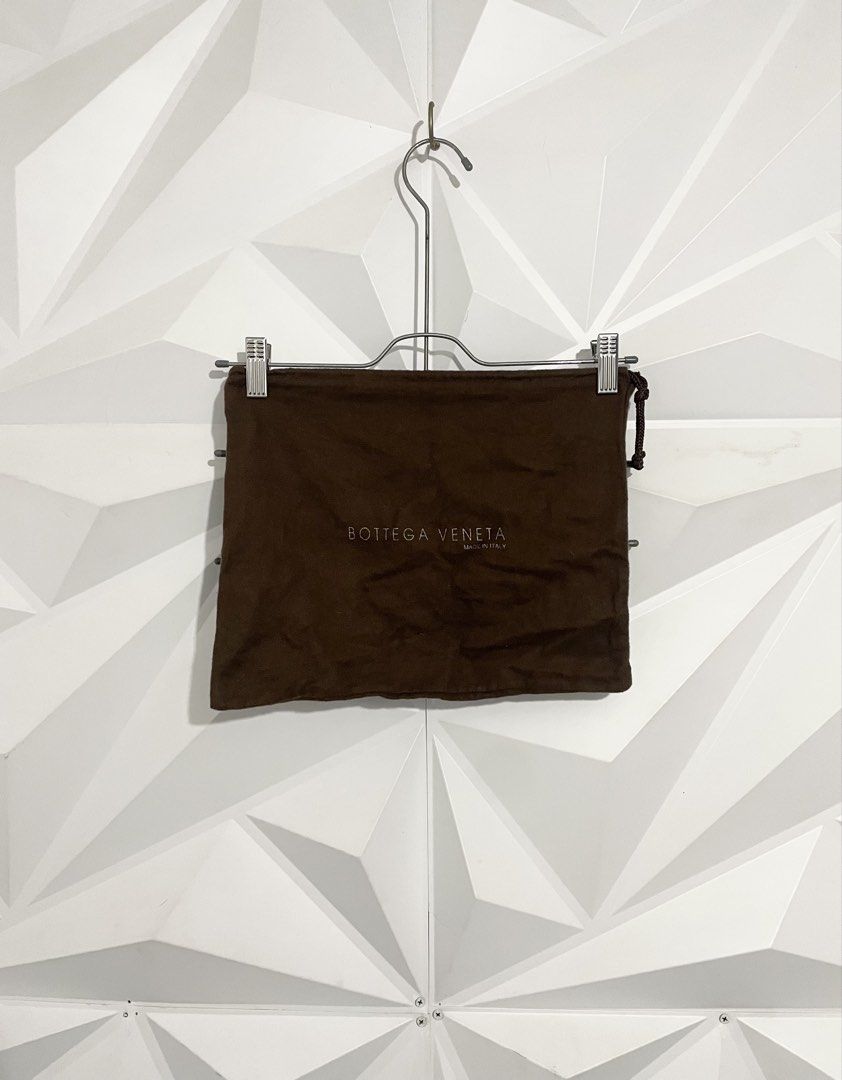 Bottega Veneta Brown Dust Bag (Category: Luxury Bags & Wallets) located in Cabuyao City. Submitted by ParadisethriftedPh (Listing ID 1454742541, Image 1). Description: Cr: 9.5/10 Dimensions W: 13 L: 10.5.